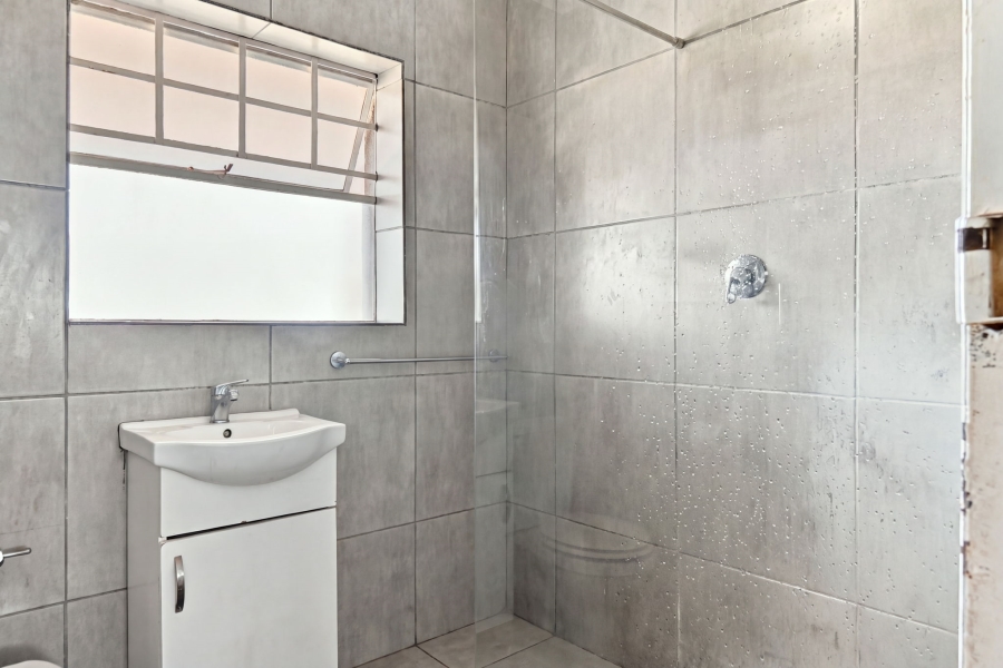 1 Bedroom Property for Sale in Rondebosch Village Western Cape